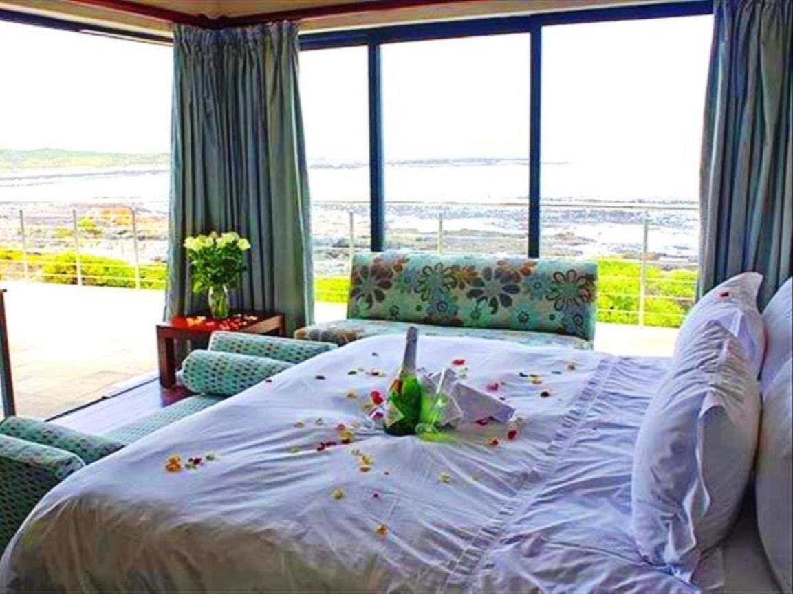 Whalesong Villa Hermanus Room photo